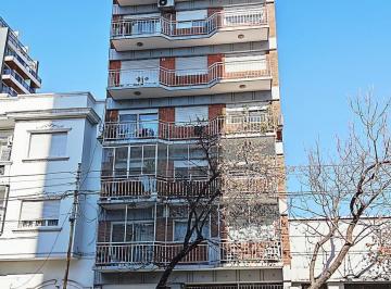 Departamento · 56m² · 3 Ambientes · 1 Cochera · Excelente Semipiso de 3 Ambientes con Cochera Cubierta en Boedo