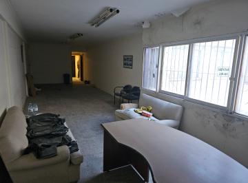 Departamento de 1 ambiente, San Nicolás · Centro. Departamento de 52 m². Bño y Coc. a Refaccionar
