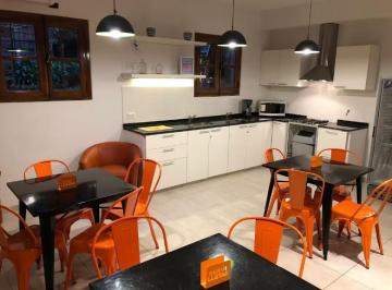 Casa de 8 ambientes, Almagro · Alquiler de Casa Seis Ambientes Ideal Grupos Grandes