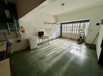 Casa · 170m² · 5 Ambientes · Casa en Venta Llavallol 5 Ambientes