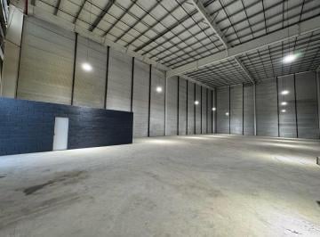 Bodega-Galpón · 800m² · Nave en Alquiler - Predio Multi - Cliente