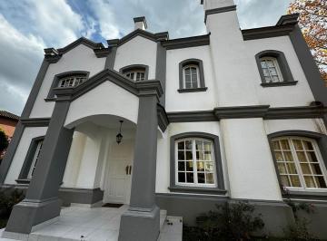 Casa · 290m² · 5 Ambientes · 1 Cochera · Casa en Alq. Temporario en Santa Maria de Tigre, Rincón de Milberg, Tigre
