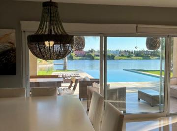 Casa · 230m² · 4 Ambientes · 2 Cocheras · Casa en Alq. Temporario en San Francisco, Villanueva, Tigre