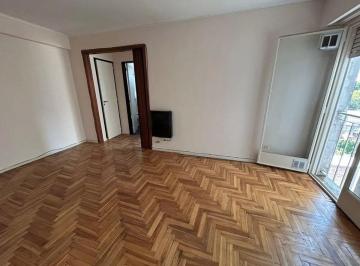 Departamento · 32m² · 2 Ambientes · 2 Amb Pura Luz Subte San Pedrito Alquiler Flores