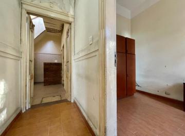 Casa · 90m² · 6 Ambientes · Casa a Reciclar Suipacha 511 - Oportunidad!