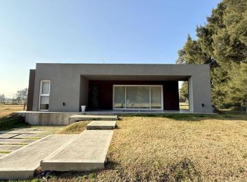 Casa · 100m² · 3 Ambientes · Casa en Venta en Lares de Canning