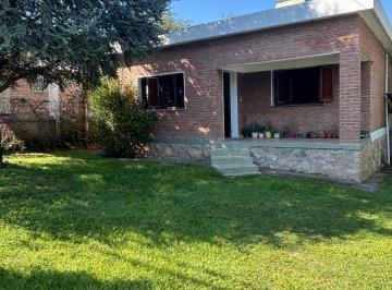 Casa · 108m² · 2 Dormitorios · Venta Casa de 2 Dorm. C/ Pileta en Playas de Oro