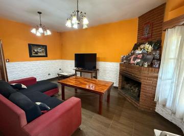 Casa · 110m² · 4 Ambientes · 2 Cocheras · Venta Casa 4 Ambientes Virrey del Pino C/ Quincho