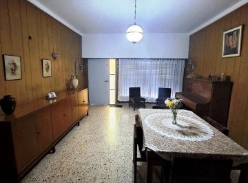 Casa de 3 ambientes, Rosario · Alsina 1500 - Venta - Casa 3 Dorm.
