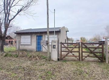Casa de 3 ambientes, Mar del Tuyú · Casa Sola en El Lote