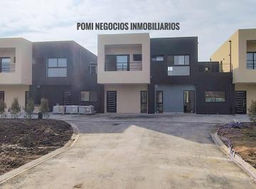 Casa de 4 ambientes, Pilar · Bc Springpark Km51 Duplex 2dorm en Suite y en Pb 3 Dorm o Esc. Jardin. Amenities