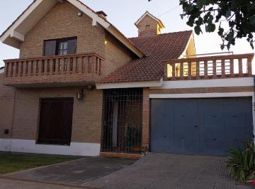 Casa de 9 ambientes, Córdoba · Venta Casa Granja de Funes 3 Dorm Quincho Pileta Recibo Menor
