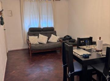 DEPARTAMENTO 3 AMB, 2 PISO POR ESCALERA · Departamento 3 Amb, 2 Piso por Escalera