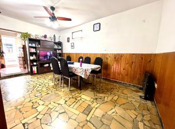 PH de 3 ambientes, Avellaneda · Venta PH 3 Ambientes Frente, Avellanda