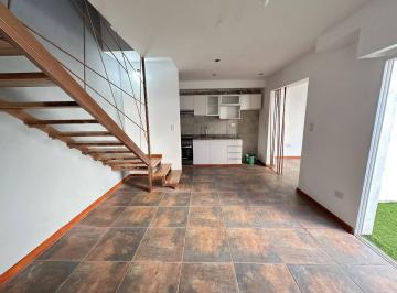 Casa · 85m² · 5 Ambientes · Casa Interna en Arroyito, ¡Lista Para Mudarte Ya!