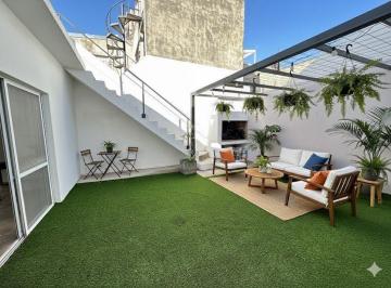 Esta imagen incluye propuesta de ambientación digital con IA para mostrar el potencial del espacio. · Casa Reciclada con Patio y Parrillero en Arroyito