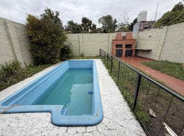 Casa · 350m² · 6 Ambientes · 2 Cocheras · Casa en Bolivia Al 800