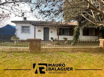 Casa · 95m² · 4 Ambientes · 3 Cocheras · Casa en Ciudad Evita - 3 Dorm. - Apto Credito