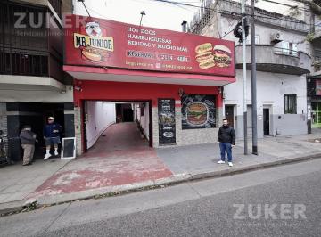 Depósito · 313m² · 3 Ambientes · Alquiler de Excelente Deposito Sobre Av con Entrada Vehículos Varios y Entrada Independiente
