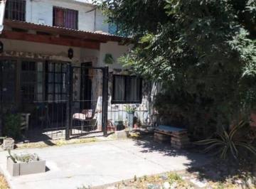 Casa · 90m² · 3 Ambientes · Duplex en Plottier