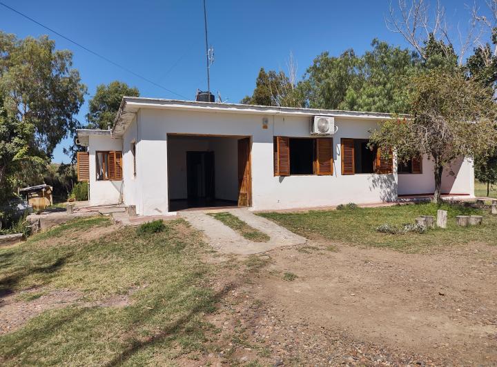 Casa · 200m² · 5 Ambientes · 1 Cochera