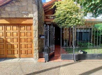 Casa · 170m² · 5 Ambientes · 2 Cocheras · Venta Casa 6 Amb en Monte Grande Parque Cocheras