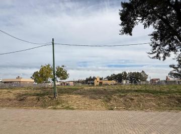 Terreno · 600m² · Venta de Terreno 600 m² en Barrio Espacios Al Sur