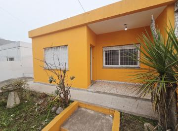 Casa · 155m² · 3 Ambientes · 2 Cocheras · Casa con Cochera y Galpon en Loma Hermosa