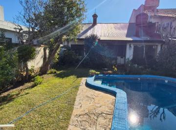 Casa · 150m² · 5 Ambientes · 1 Cochera · Casa en Olivos - Maipu/uzal