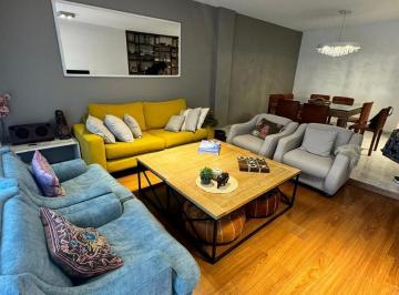 Departamento · 144m² · 4 Ambientes · 1 Cochera · Departamento 4 Ambientes en Venta con Dependencia