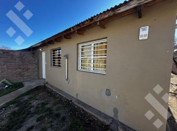 Casa · 76m² · 4 Ambientes · En Venta, Casa de 2 Dorm. en Barrio Fonavi, Plottier