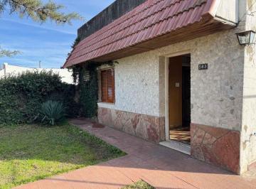 Casa · 213m² · 4 Ambientes · 1 Cochera · Alquiler / Casa / 2 Dorm. / Rafaela