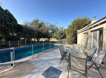 Casa · 450m² · 8 Ambientes · 2 Cocheras · Casa en Venta Country Jockey Club 4 Dorm. Impecable