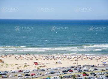 Foto1 · Apartamento en Venta con Vista Brava, Excelente Construccion