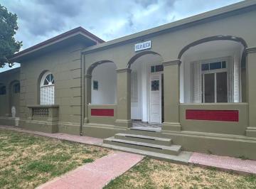 Casa de 7 ambientes, Córdoba · Alquiler de Casa 3 Dorm.