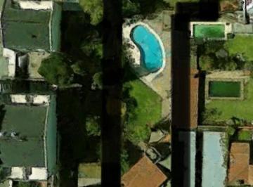 Terreno · 380m² · 4 Dormitorios · 2 Cocheras · Casa en Adrogue