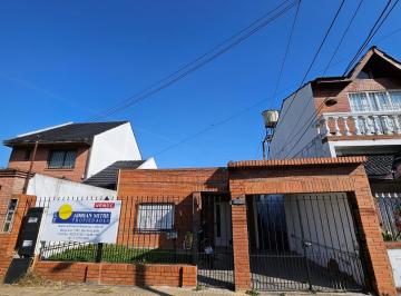 Casa de 8 ambientes, Lomas de Zamora · Oportunidad! Amplio Lote de 3 Dptos Tipo Casa - Temperley