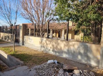 Casa de 7 ambientes, Guaymallén · Hermosa Casa en Alquiler en Club de Campo - a m del Golf