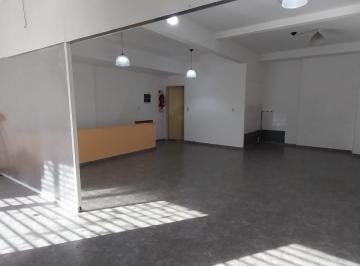 Depósito de 2 ambientes, Villa Luro · Excelente Inmueble 90 M²!