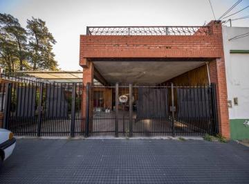Casa · 140m² · 6 Ambientes · Venta 2 Casas en Bloque en El Centro de Billinghurst
