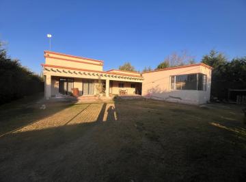 Casa · 132m² · 3 Ambientes · 1 Cochera · Casa en Vistalba Barrio Los Ciruelos