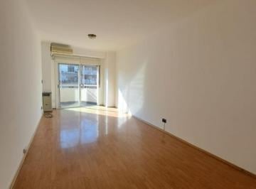 Departamento de 2 ambientes, Caballito · Hermoso Dos Ambientes Mas Escritorio en Caballito