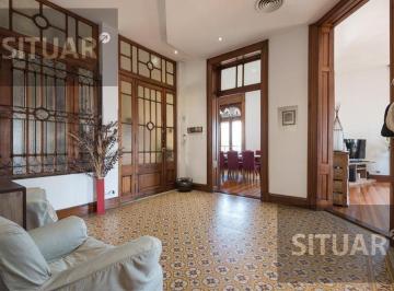 Departamento · 270m² · 8 Ambientes · Semipiso 8 Amb con 2 Dependencias, Balcones Frances, Terazza y Baulera en Monserrat Apto Credito