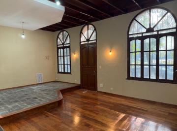 Casa · 125m² · 3 Ambientes · Alquiler Casa con Terraza Ideal Uso Comercial/profesional, a 1 Cuadra del Fleming