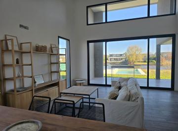 Casa · 277m² · 6 Ambientes · 4 Cocheras · Casa en Venta San Matias - Escobar