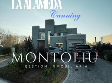 Casa · 220m² · 5 Ambientes · 2 Cocheras · Casa en Venta La Alameda