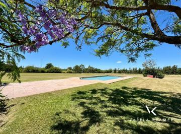 Casa · 449m² · 6 Ambientes · Campo en Venta en Baradero