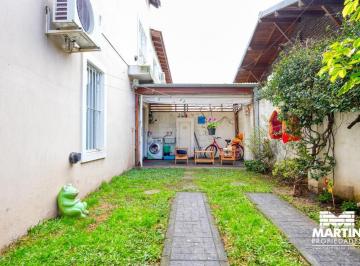 Casa · 110m² · 4 Ambientes · 1 Cochera · Casa Dúplex en Venta de 4 Ambientes en Olivos con Jardín, Quincho y Cochera