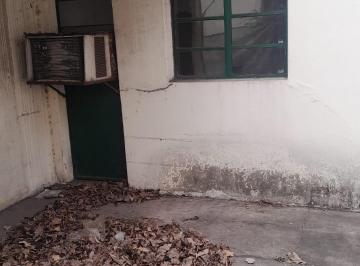 Depósito de 4 ambientes, Vicente López · Deposito. Terreno 10 X 43 Sup Cub 200 m²