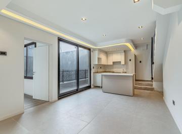 Departamento · 68m² · 3 Ambientes · Venta Departamento 3 Ambientes en Dúplex con Terraza y Parrilla en Parque Avellaneda